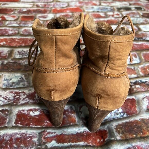 Audrey Brooke Brown suede booties - Picture 9 of 9